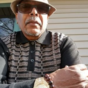 Meet your Posher, Ernest